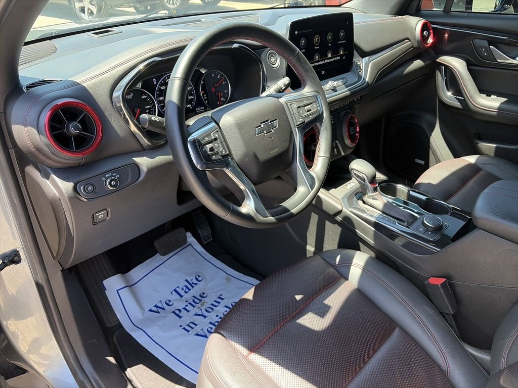 Used 2023 Gray Chevrolet RS image 14