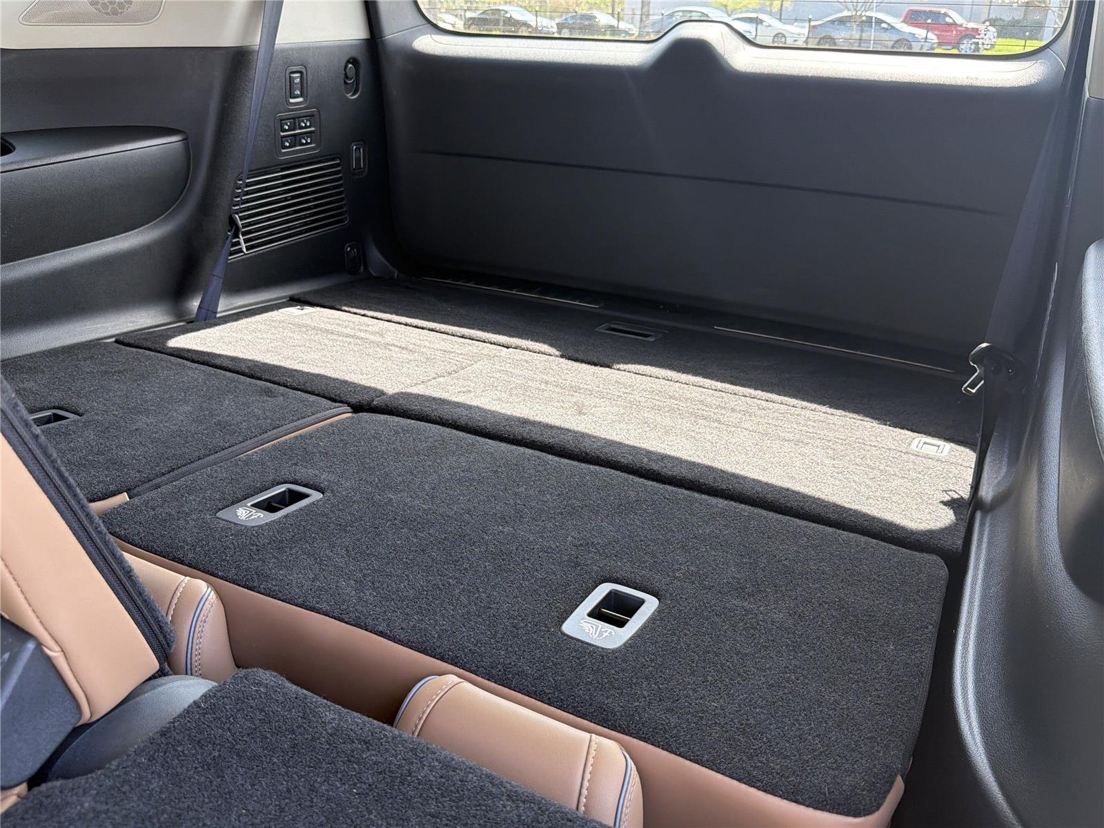 Used 2025 Dynamic Metal INFINITI SENSORY image 32