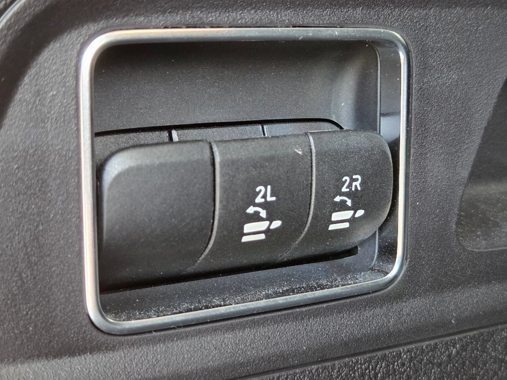 2023 Mercedes-Benz GLS GLS450 - Photo 31