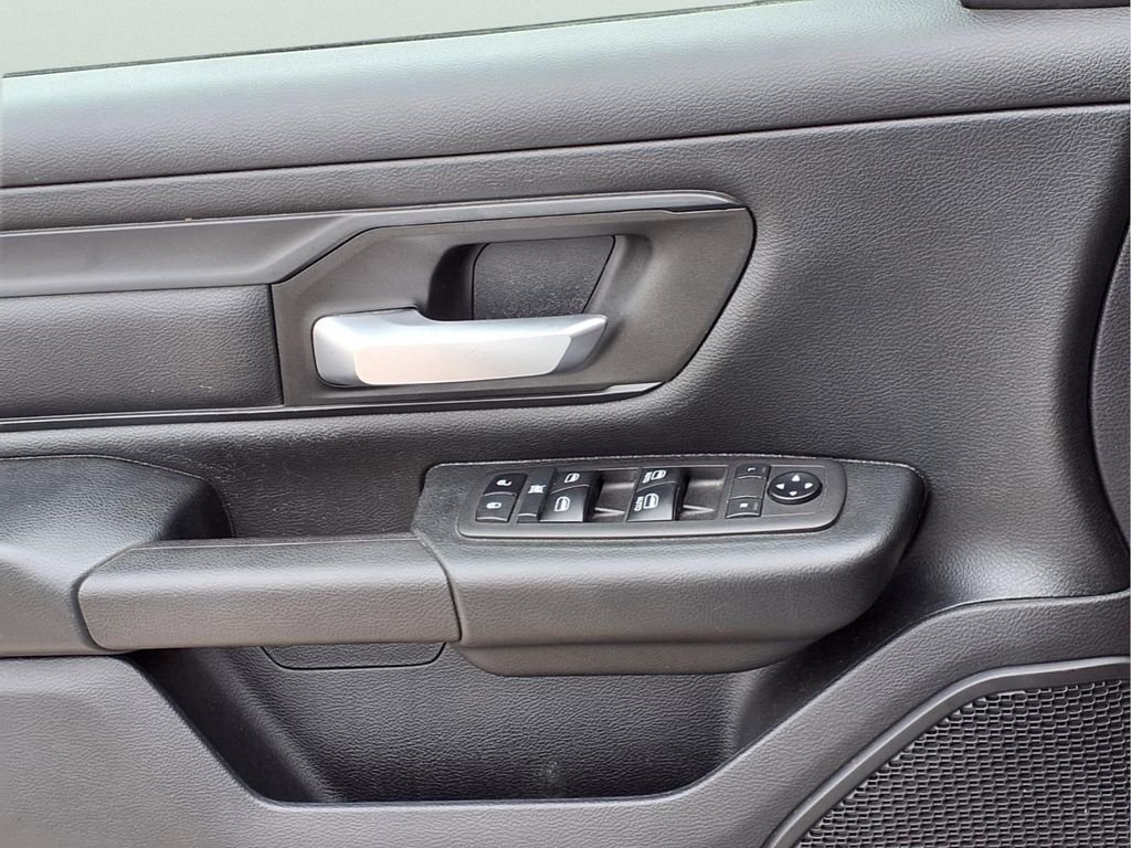 2021 RAM Ram 1500 Pickup Tradesman - Photo 17