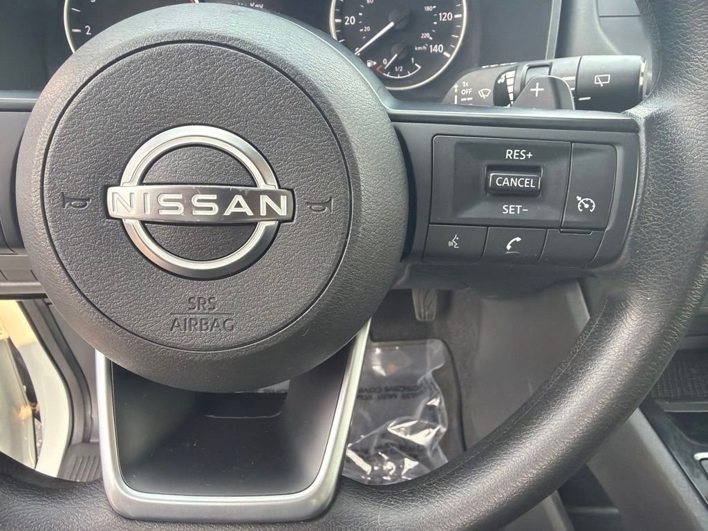 Used 2022 White Nissan S image 21