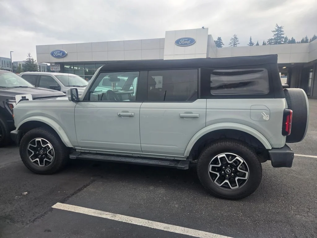 Used 2024 Green Ford Outer Banks image 3