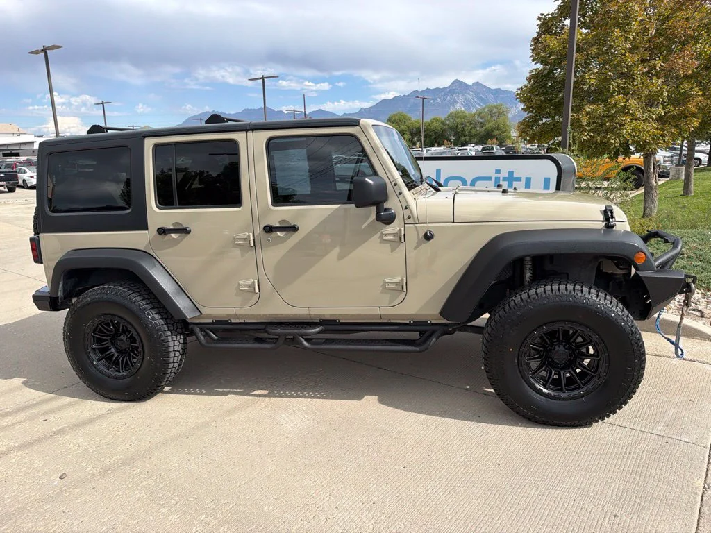 Used 2018 Beige Jeep Unlimited Sport image 8