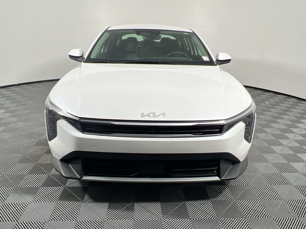 New 2026 Snow White Pearl Kia EX image 10