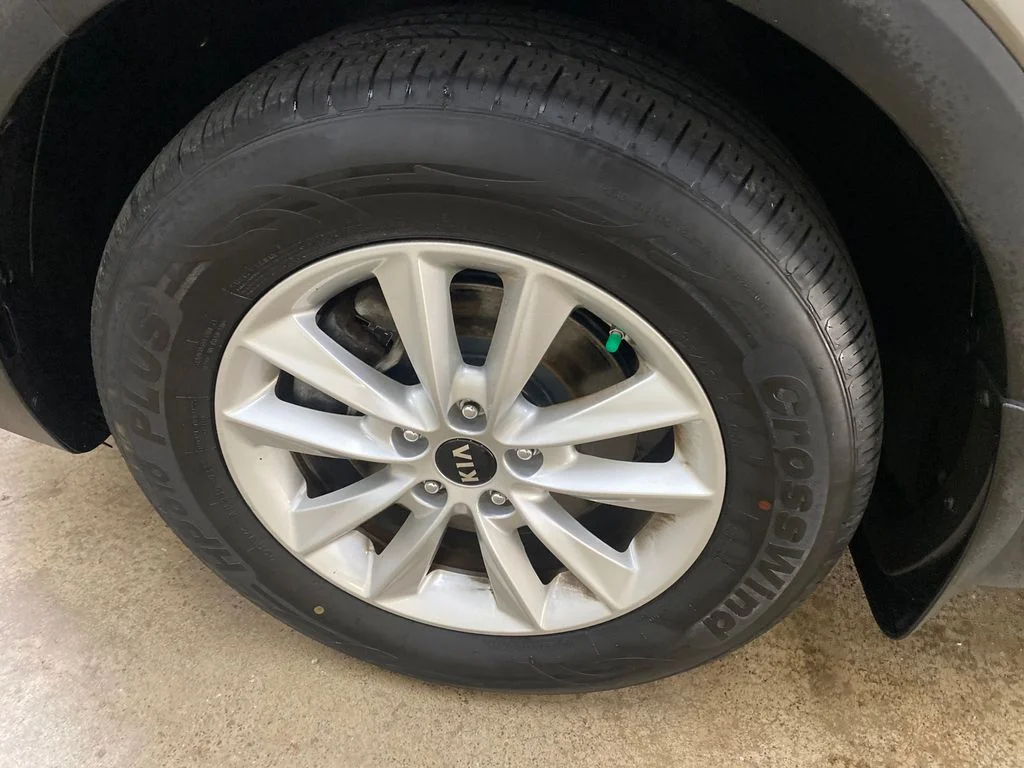 Used 2019 Silver Kia LX image 17