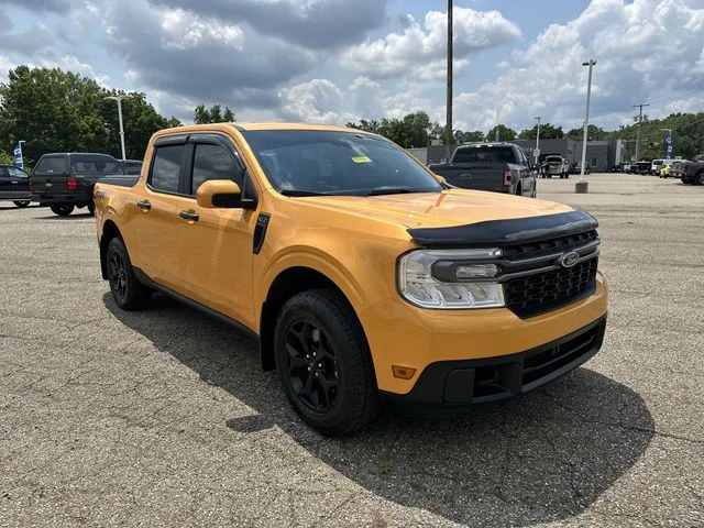 Used 2023 Orange Ford XLT image 11