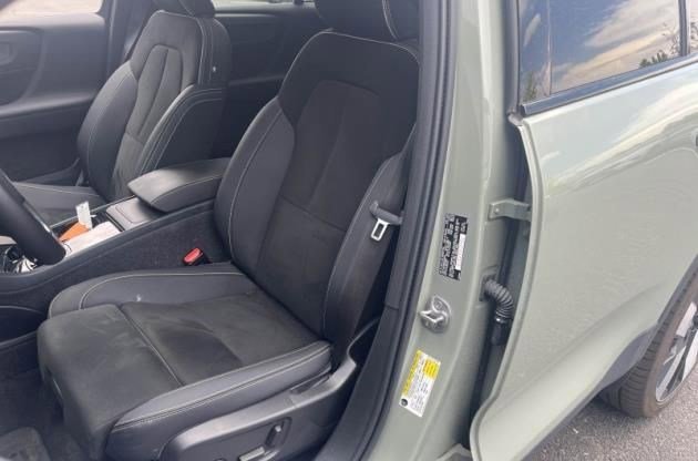 Certified Used 2023 Sage Green Metallic Volvo Ultimate image 2