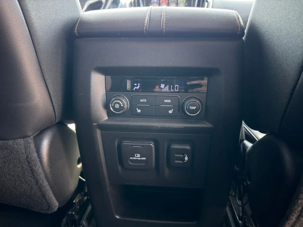 Used 2019 Red Chevrolet Premier image 9