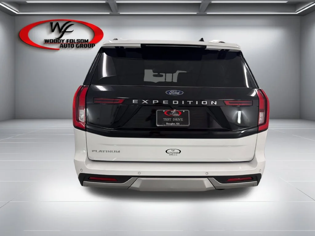 Used 2025 White Ford Platinum image 7