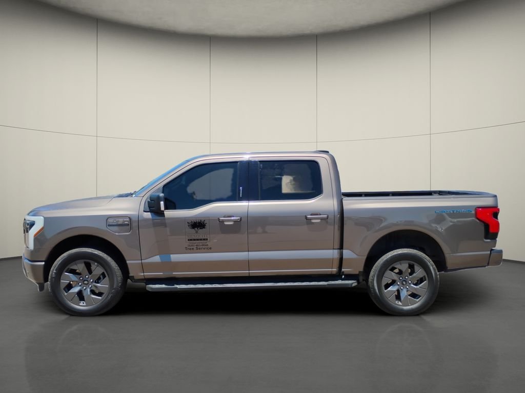 Used 2023 Gray Ford XLT image 4