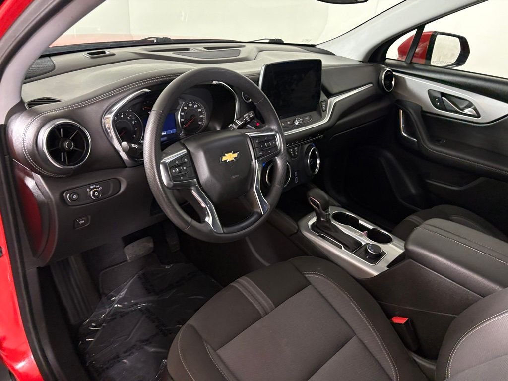 Used 2025 Orange Chevrolet LT image 16