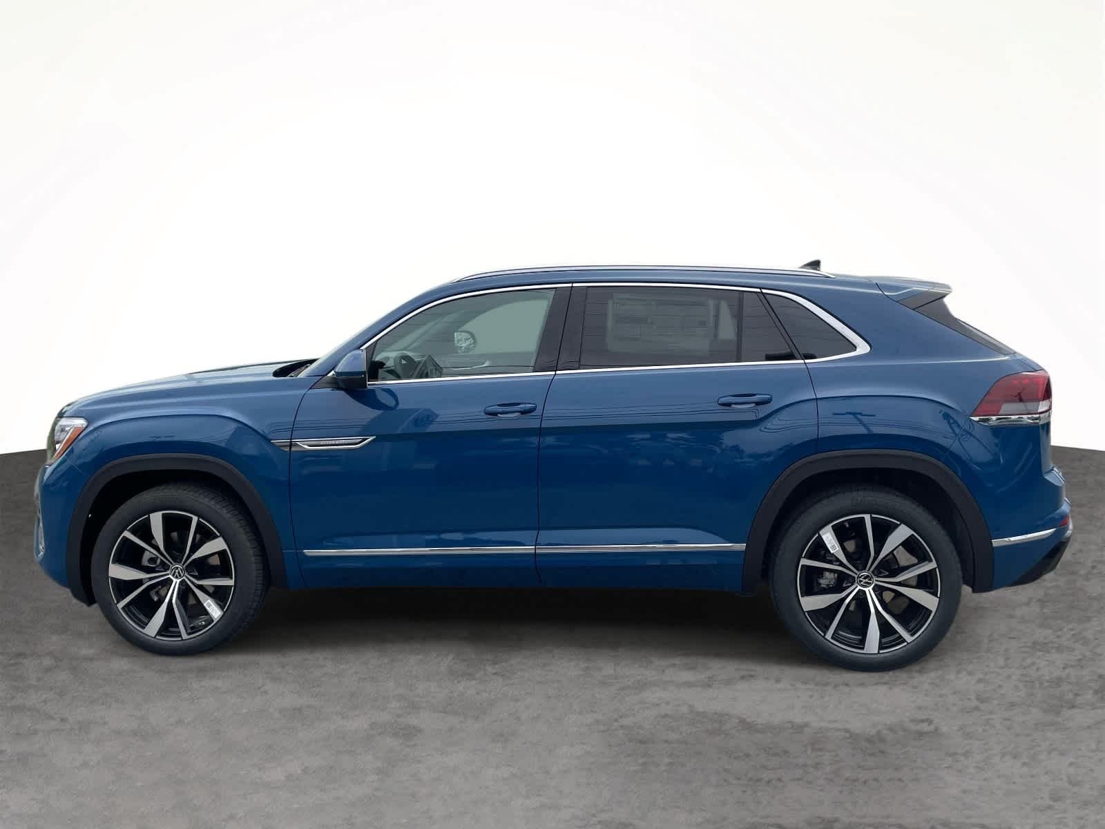 New 2026 R3R3/Blue Volkswagen 2.0T SEL Premium R-Line image 10