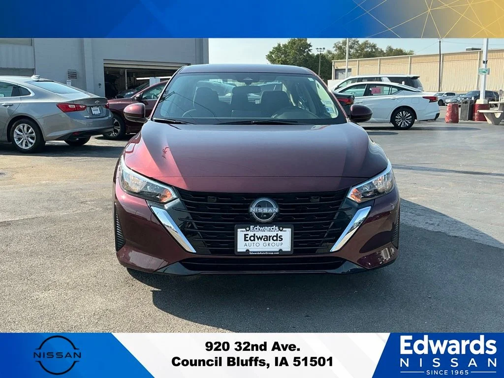 Used 2025 Red Nissan SV image 3