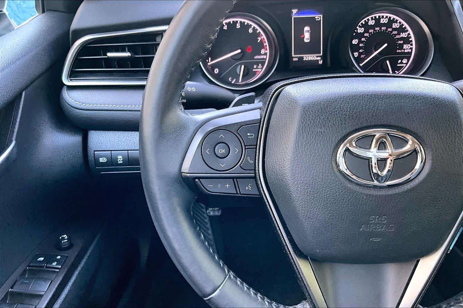 Used 2022 White Toyota SE image 24