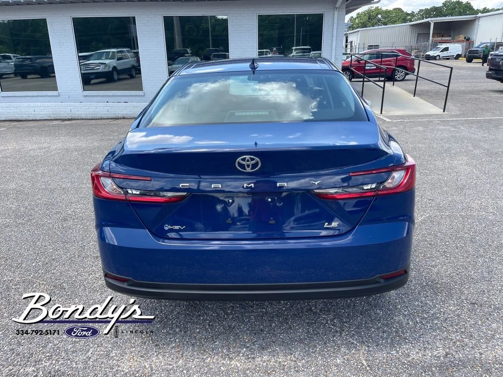 2025 Toyota Camry LE - Photo 13