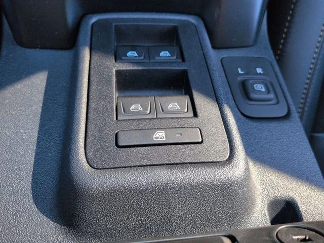 New 2026 Velocity Blue Metallic Ford Badlands® image 23
