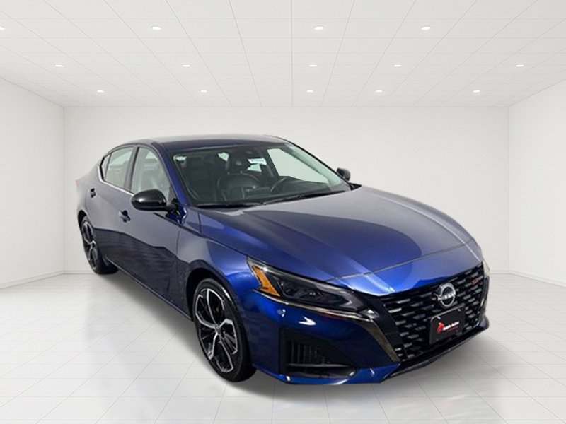 Used 2024 Blue Nissan 2.5 SR image 1