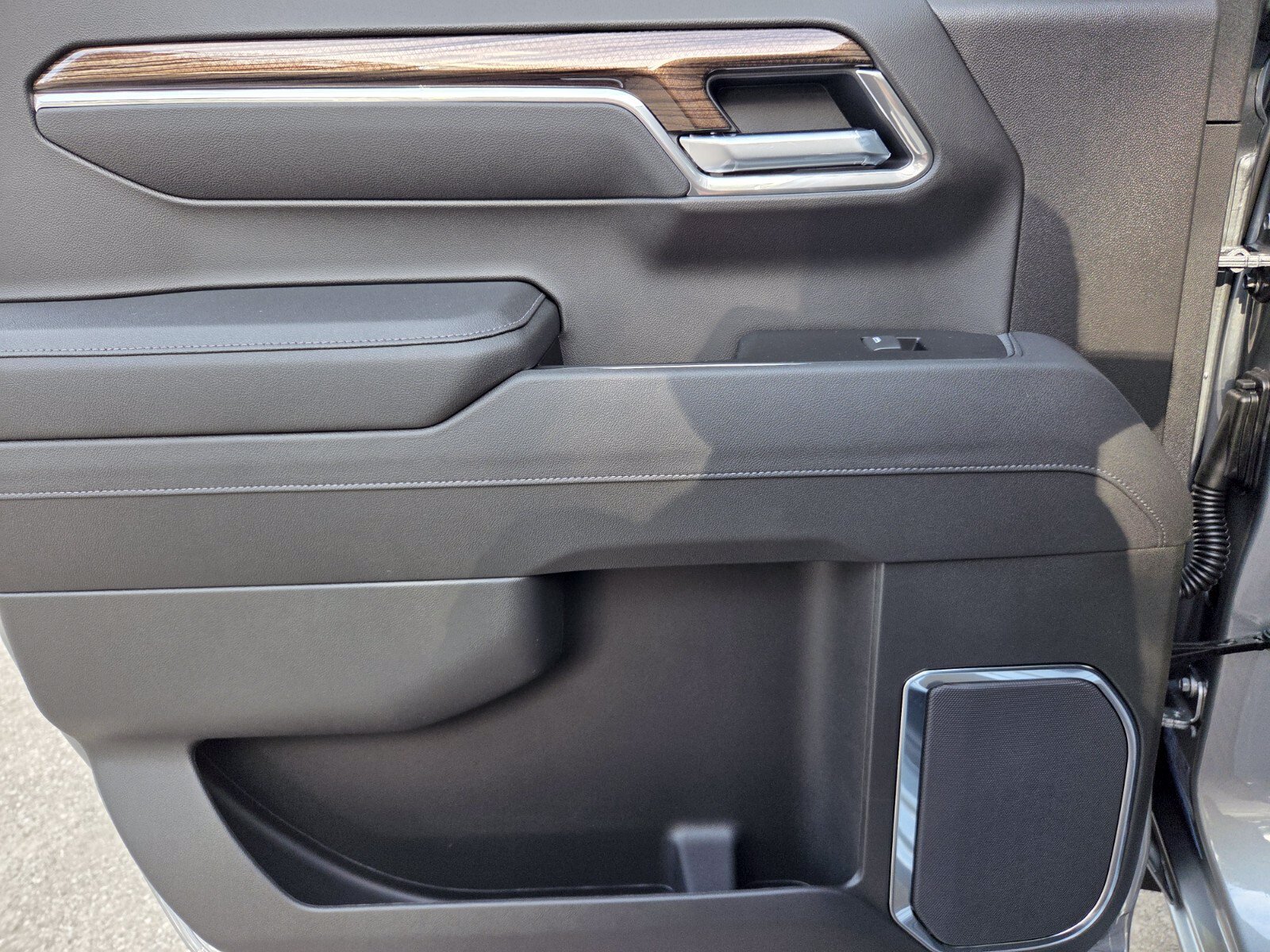 New 2026 Sterling Gray Metallic Chevrolet LT Trail Boss image 23