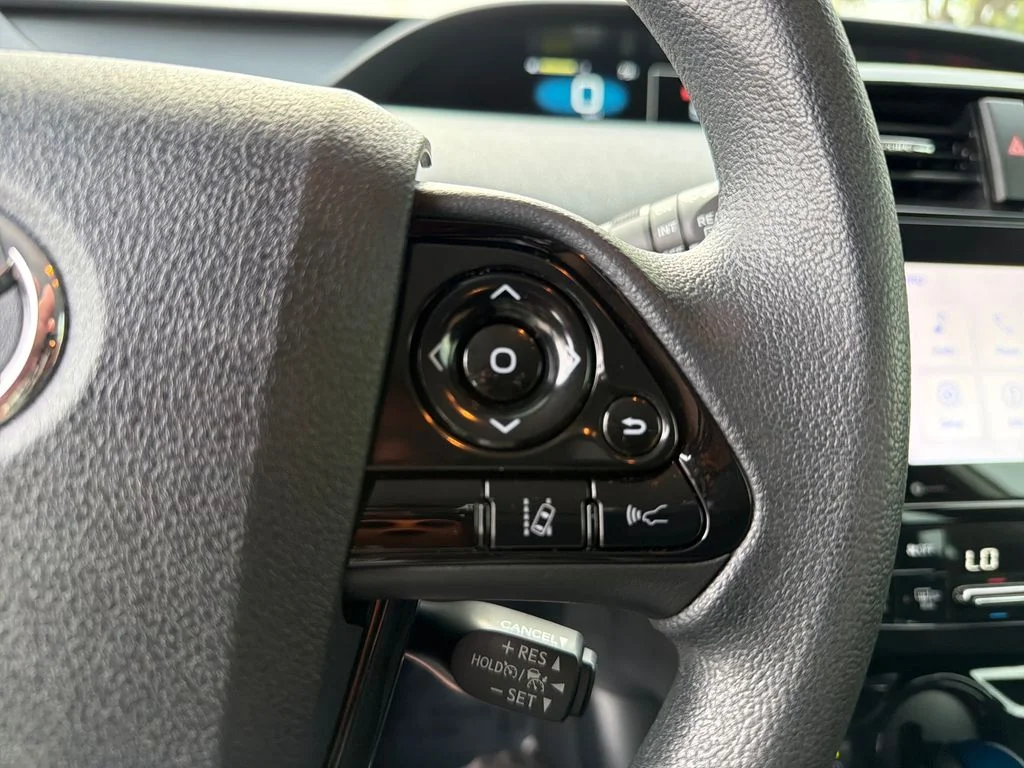 2021 Toyota Prius LE - Photo 20