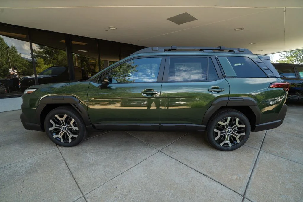 New 2026 DEEP EMERALD GREEN PEARL Subaru Touring XT image 4