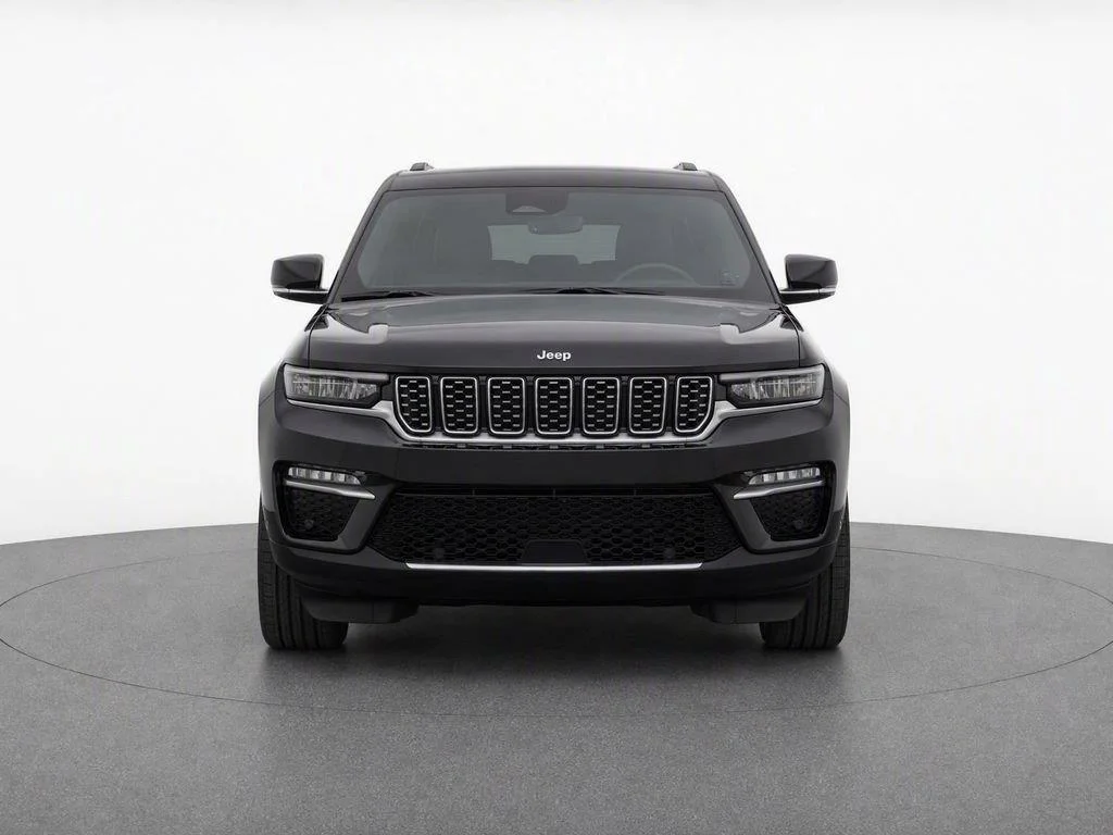 Used 2022 Diamond Black Crystal Pearlcoat Jeep Summit image 5