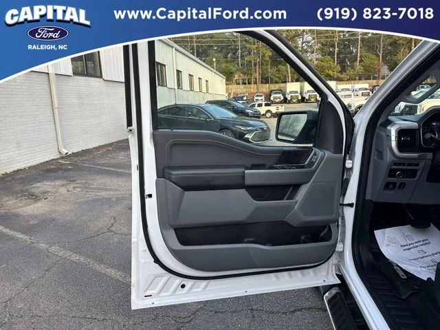 Used 2023 White Ford XLT image 19