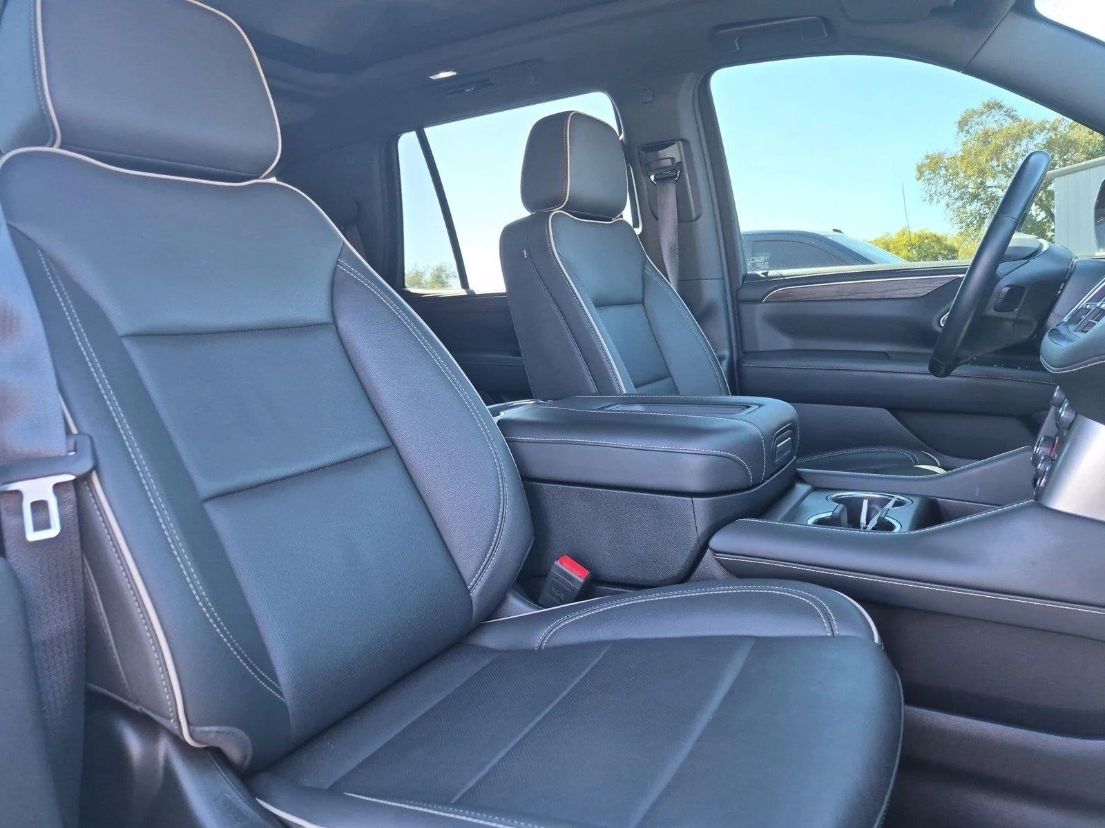 Used 2024 Black Chevrolet Premier image 37