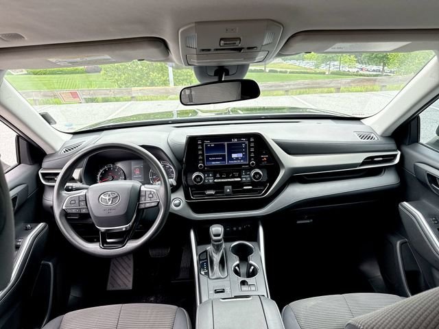 Used 2021 Black Toyota L image 20