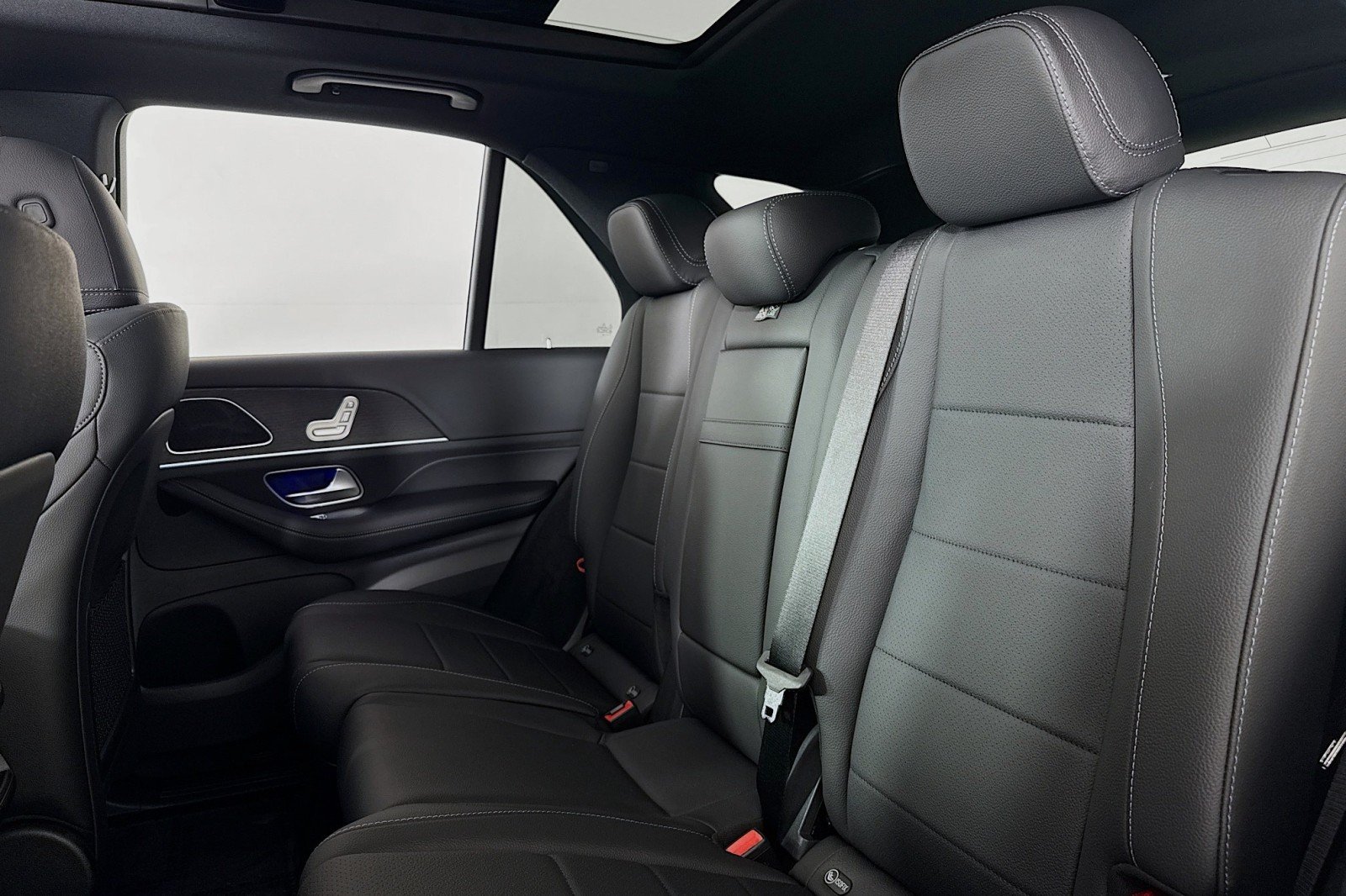New 2026 Black Mercedes-Benz GLE 350 SUV image 7