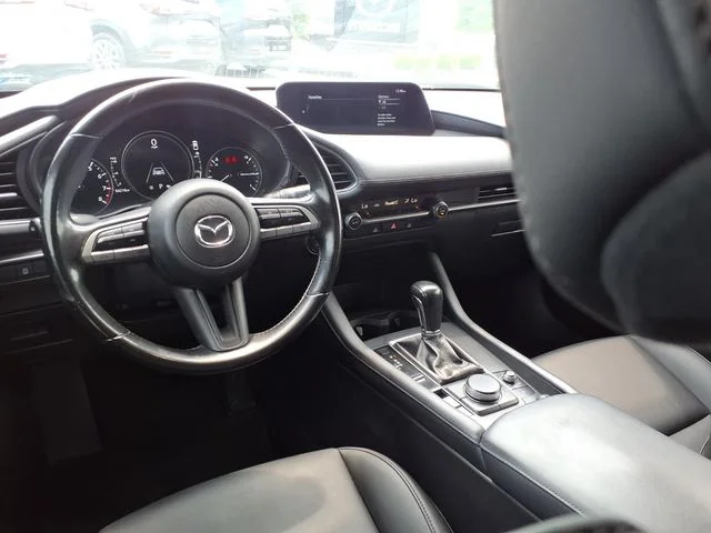Used 2022 White Mazda Select image 5