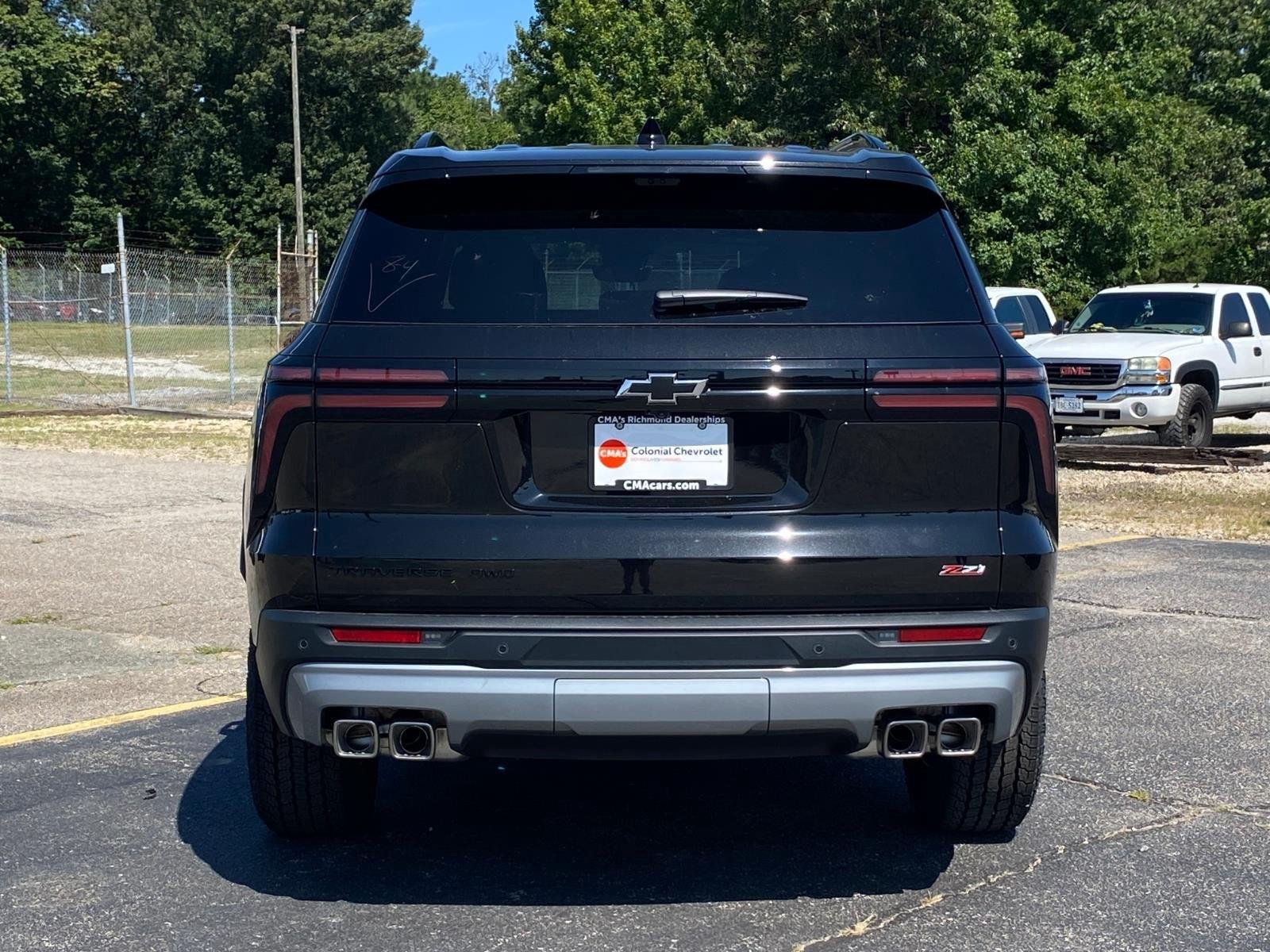 New 2027 Mosaic Black Metallic Chevrolet AWD Z71 image 5