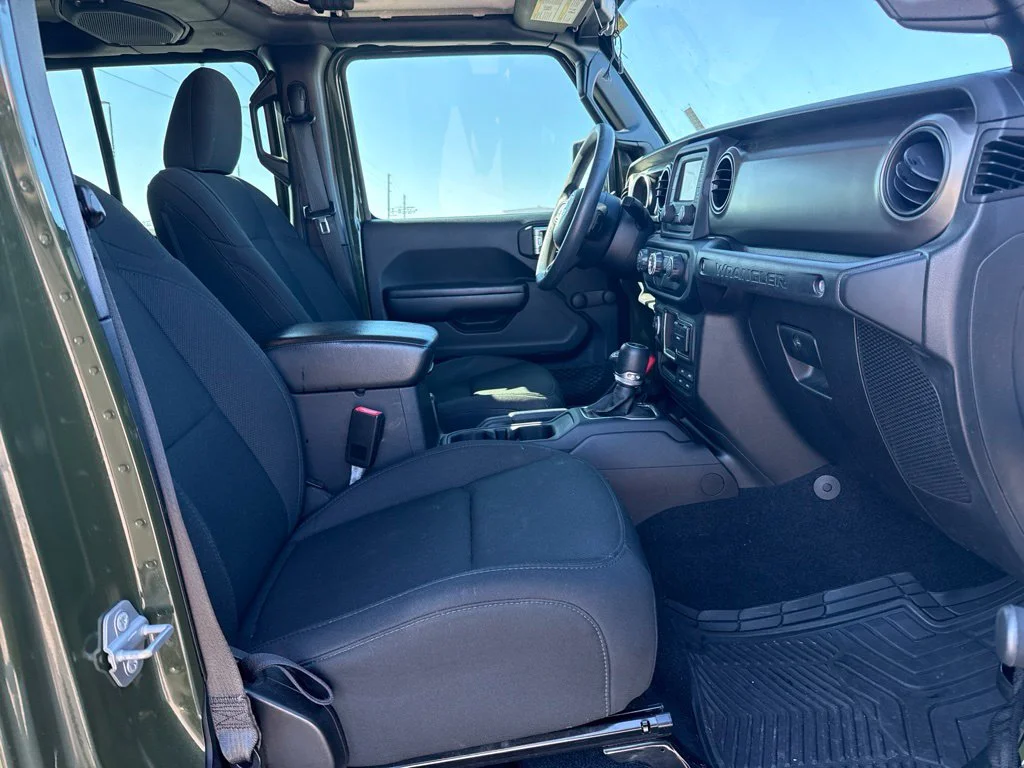 Used 2021 Sarge Green Clearcoat Jeep Unlimited Sport image 10