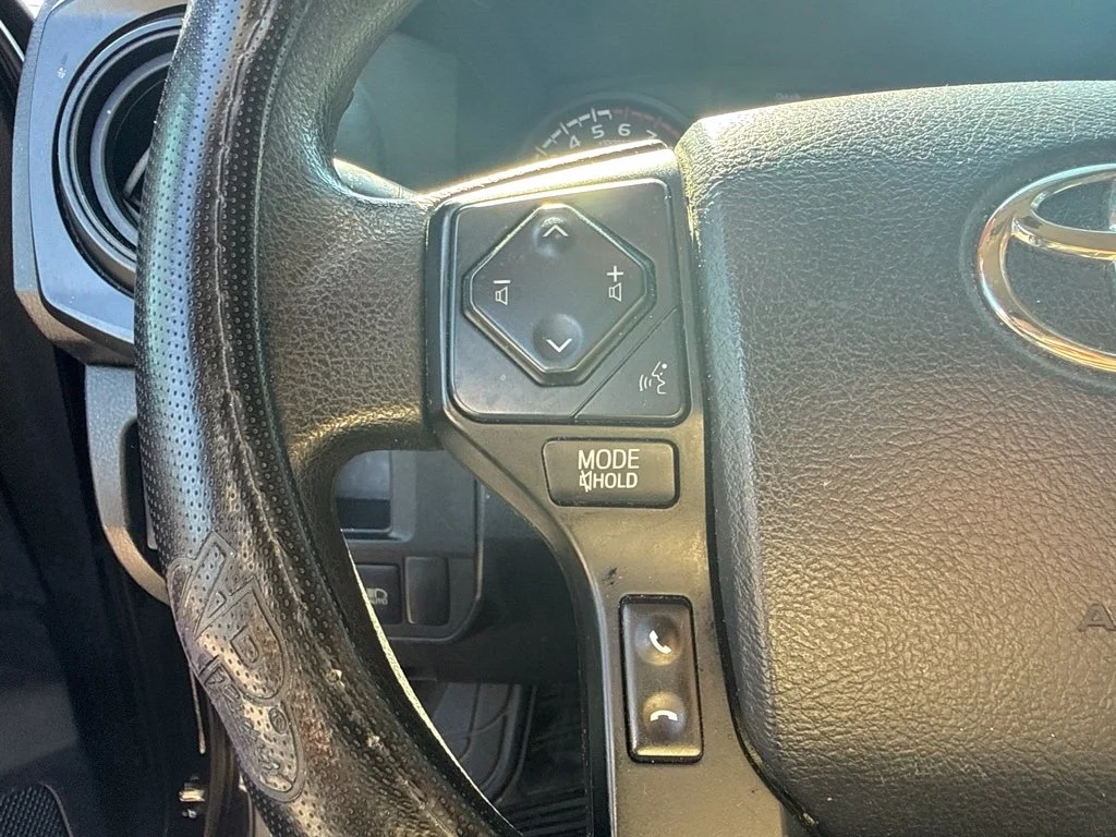 Used 2018 Black Toyota SR image 14