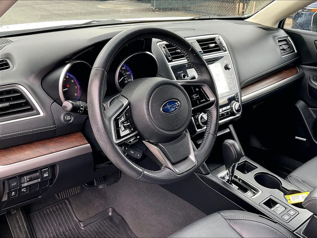 Used 2018 Crystal White Pearl Subaru 2.5i image 8