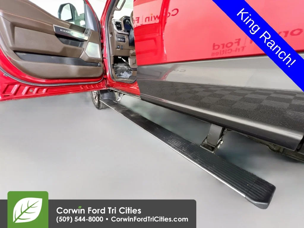 Used 2024 Bronze Metallic Ford King Ranch image 32