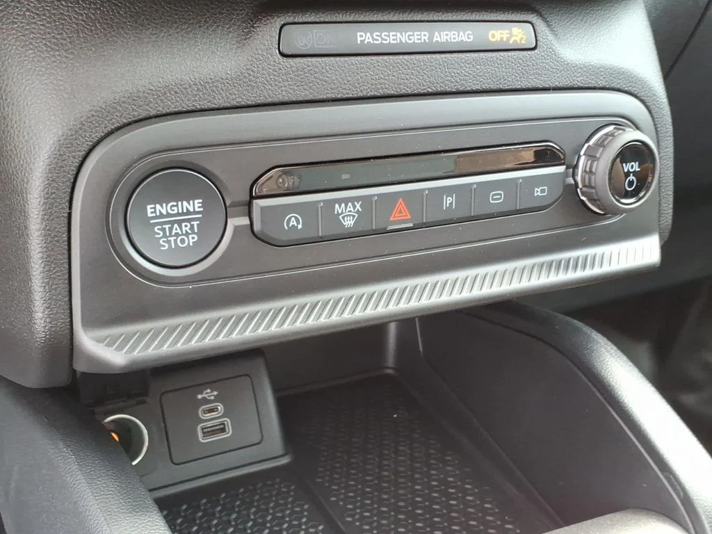 New 2026 Carbonized Gray Metallic Ford Outer Banks image 19