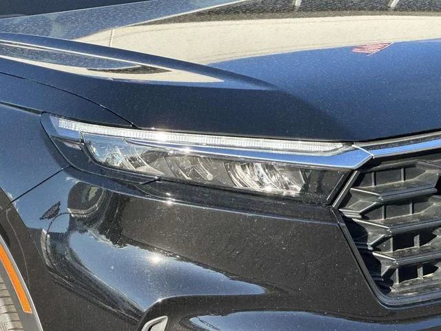 2025 Honda CR-V LX - Photo 9