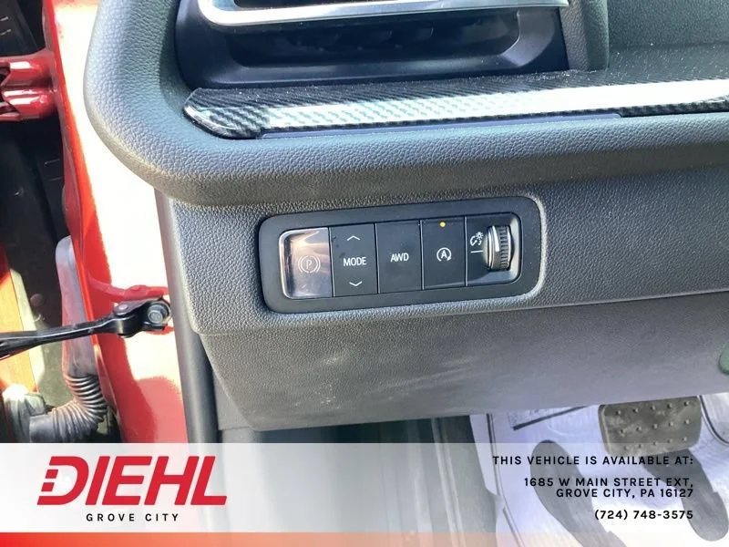 Used 2024 RADIANT RED TINTCOAT Chevrolet Premier image 25