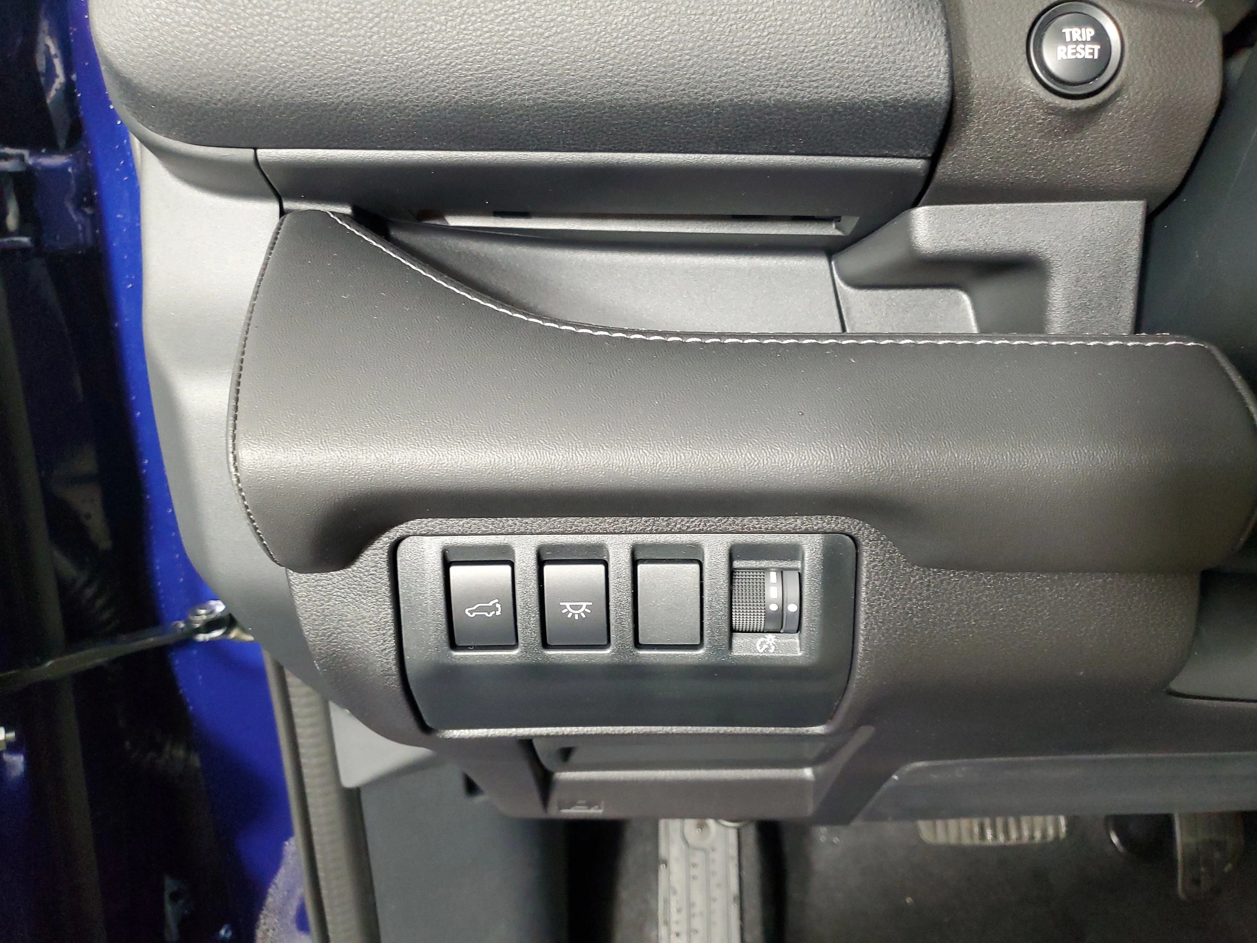 New 2026 SAPPHIRE BLUE PEARL Subaru Touring 7-Passenger image 27