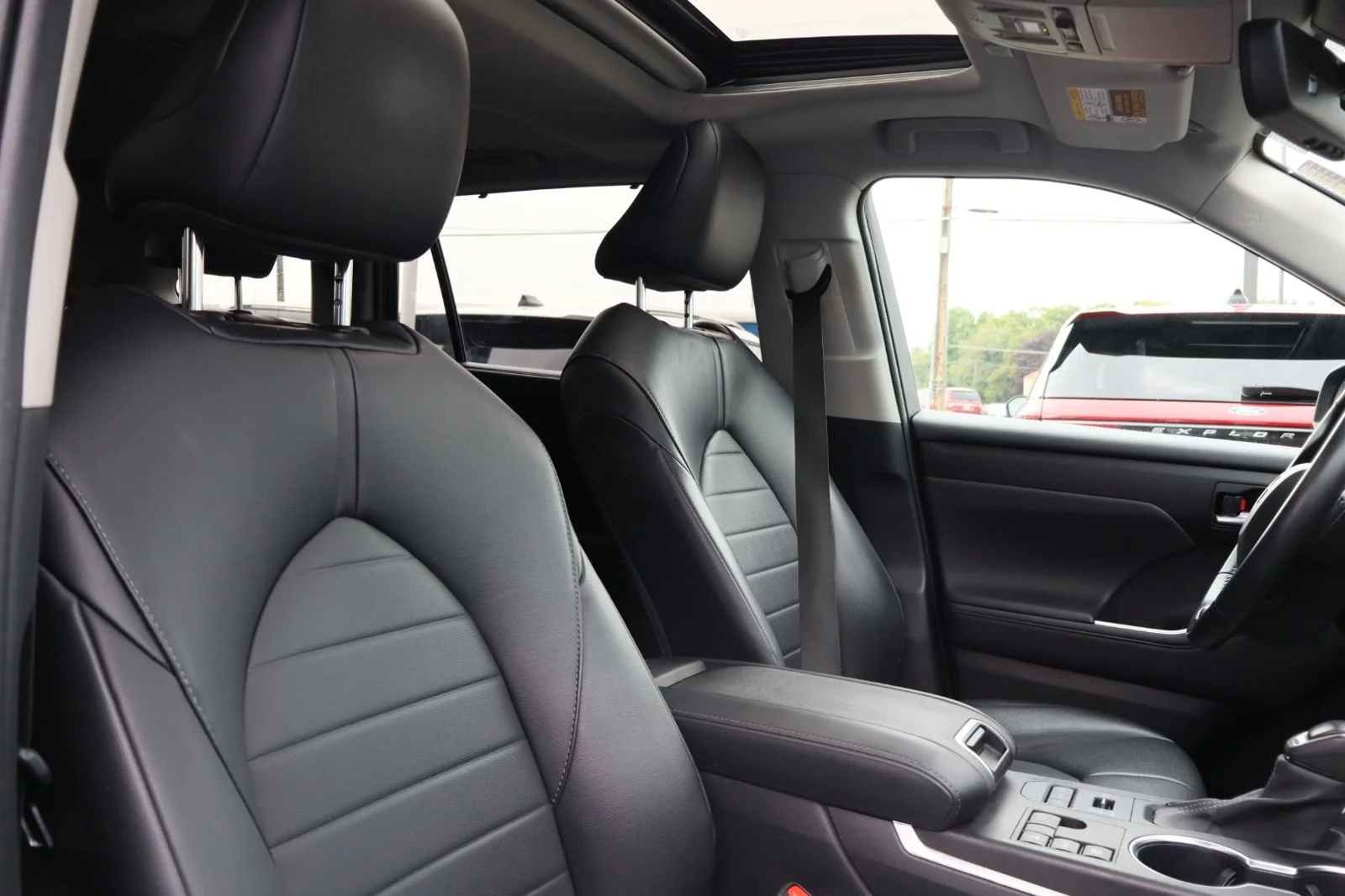 Used 2023 Midnight Black Metallic Toyota XLE image 43