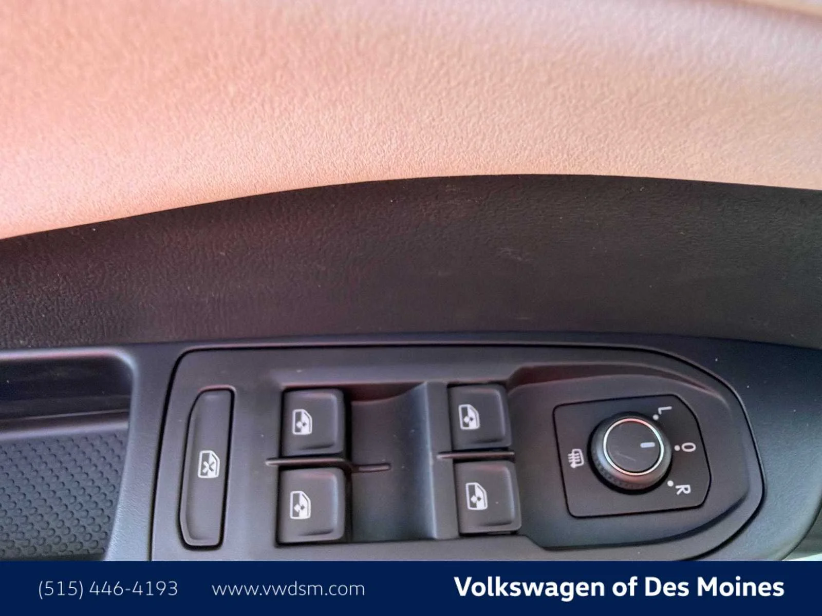 New 2026 Pure White Volkswagen SE image 23