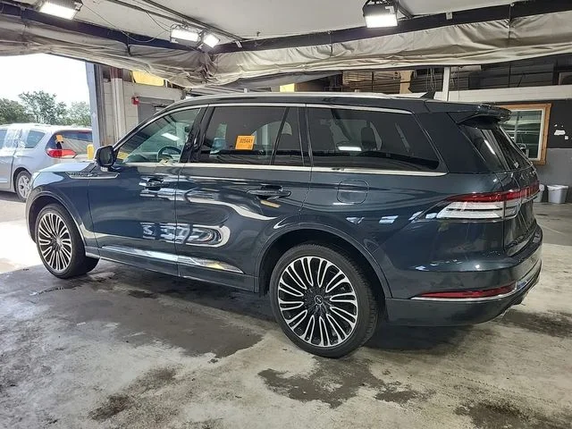 Used 2023 Blue Lincoln Black Label image 11