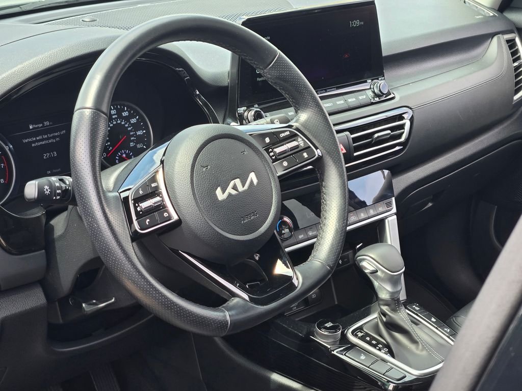 2022 Kia Seltos SX - Photo 30