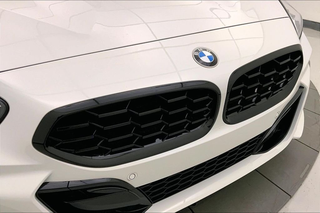 Certified Used 2023 Alpine White BMW  image 26