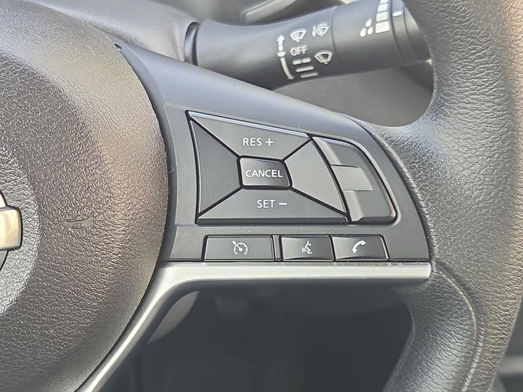 Used 2022 Blue Nissan 2.5 SV image 25