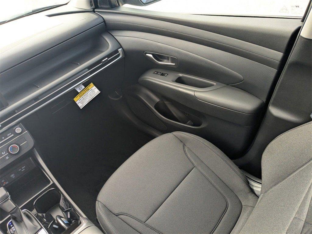 New 2026 White Hyundai SE FWD image 19