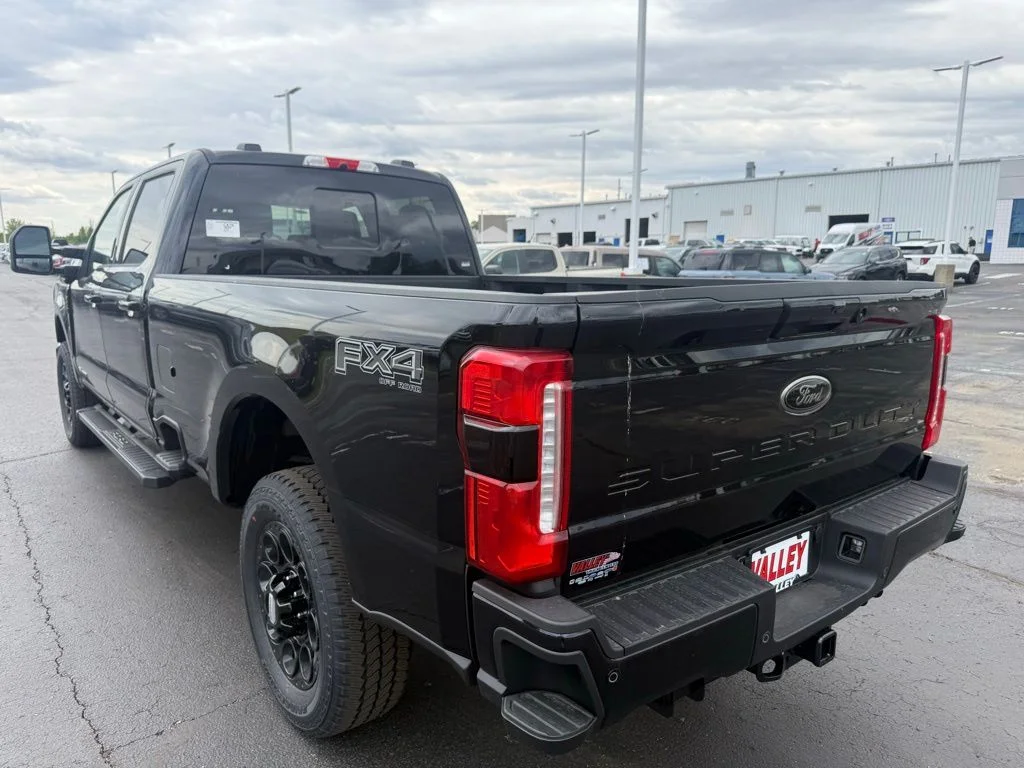 New 2026 Black Ford XLT image 5