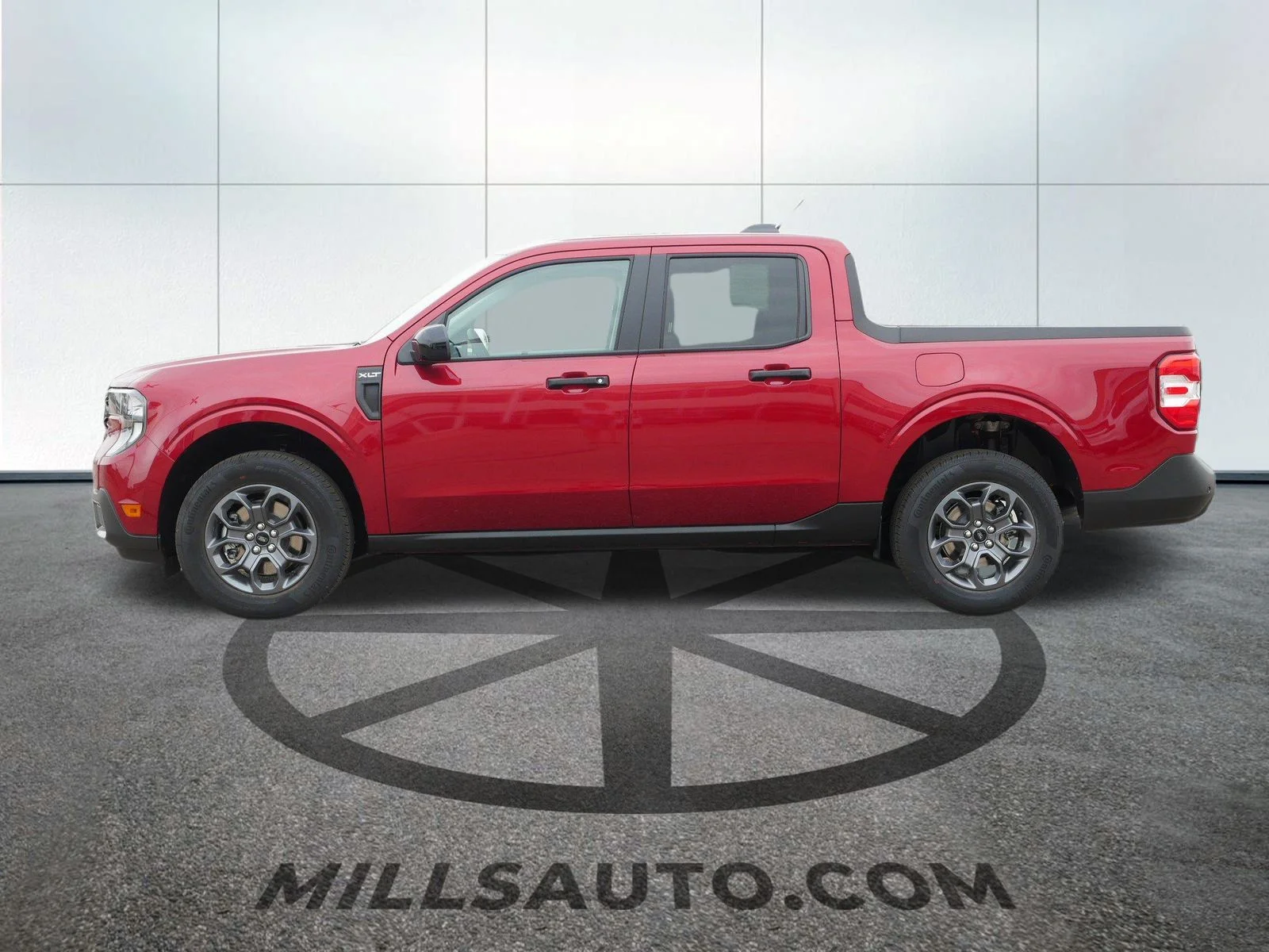 2025 Ford Maverick XLT - Photo 2
