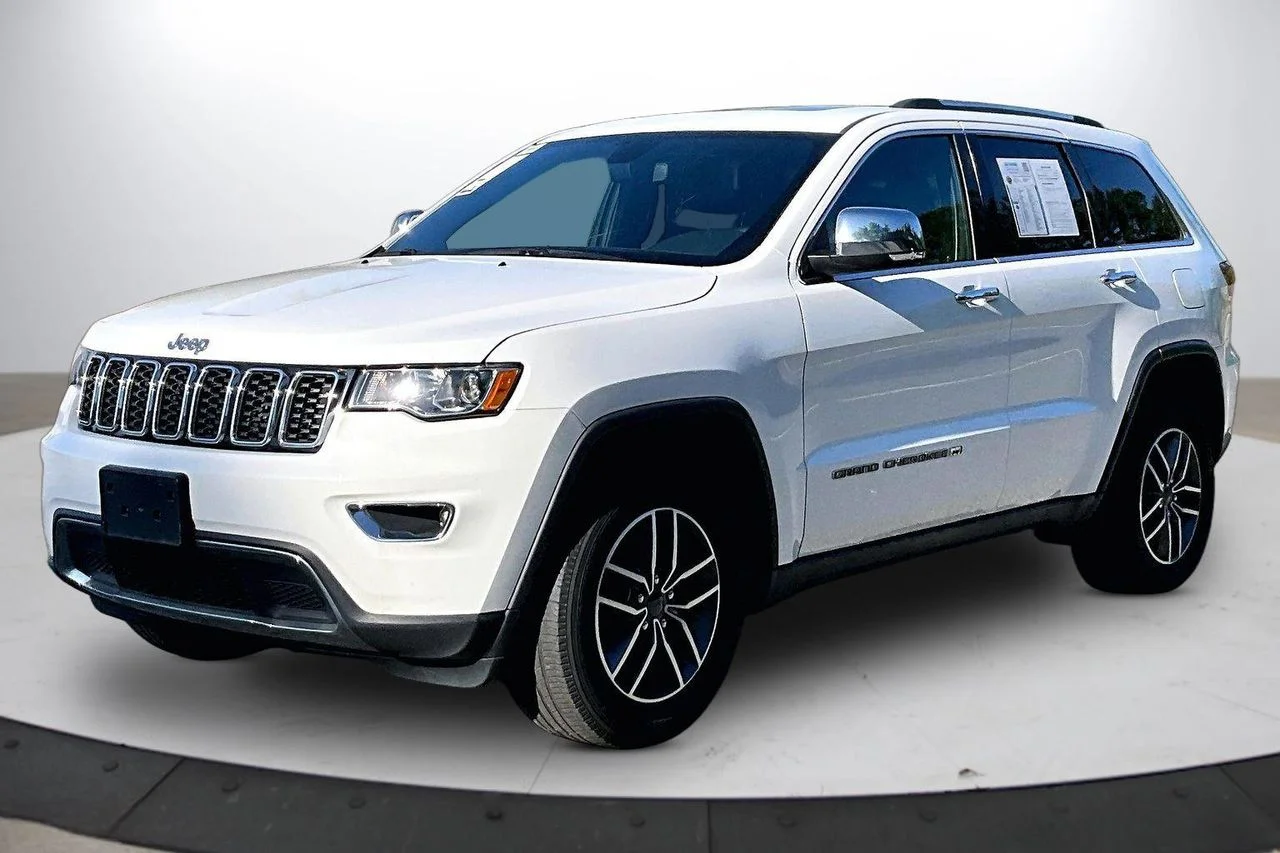 Certified Used 2022 White Jeep Limited image 4
