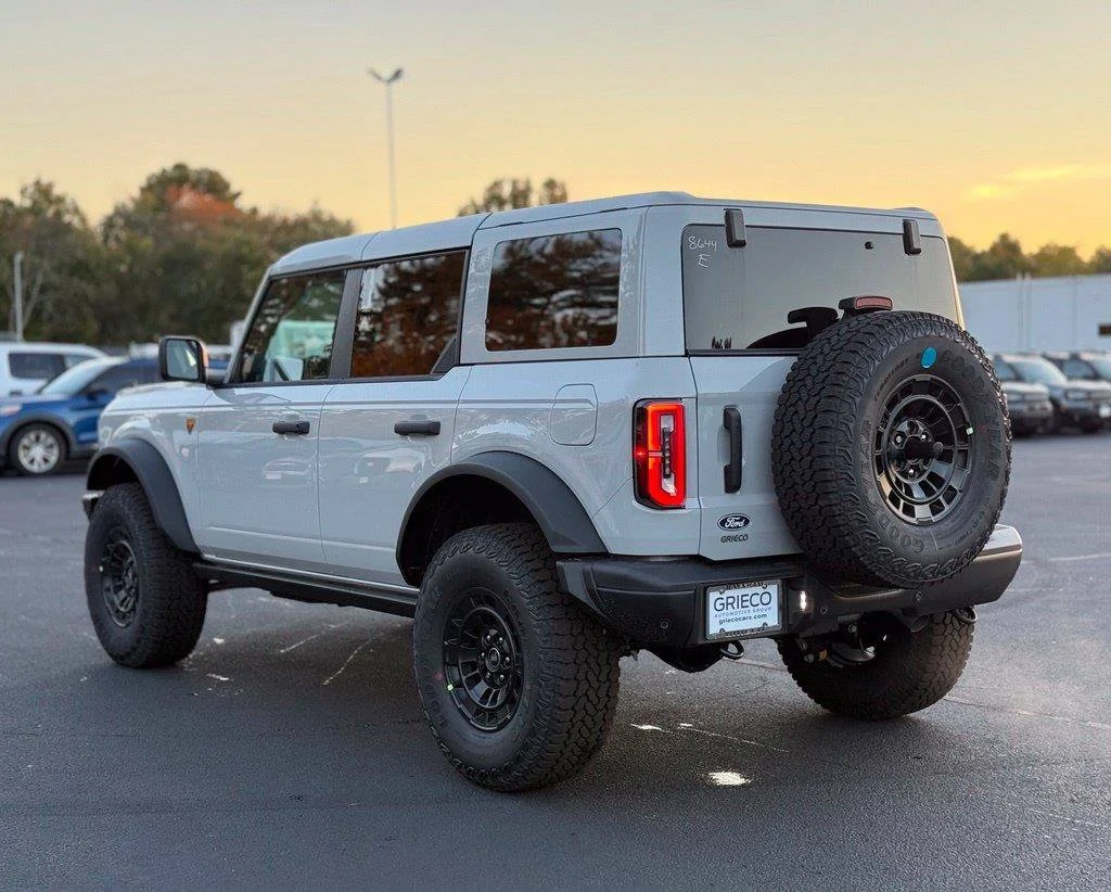 New 2026 Avalanche Gray Ford Badlands® image 7